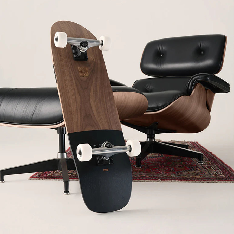 Eames Lounge Cruiser 32